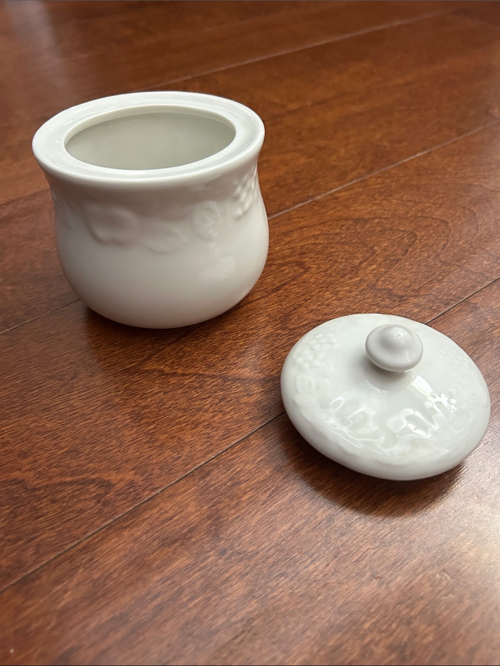 Gibson White Ceramic Lidded Jar with Subtle Embossed Fruit Detail - Picture 5 of 12